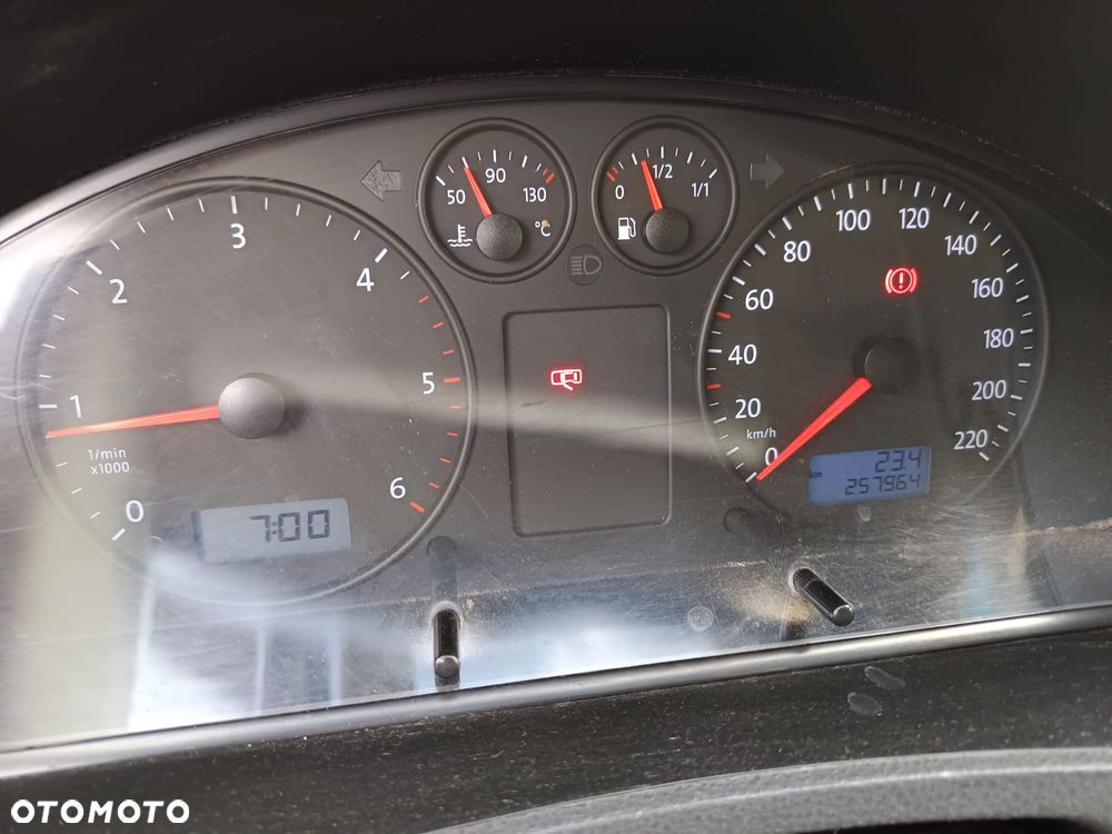 Volkswagen Transporter - 9
