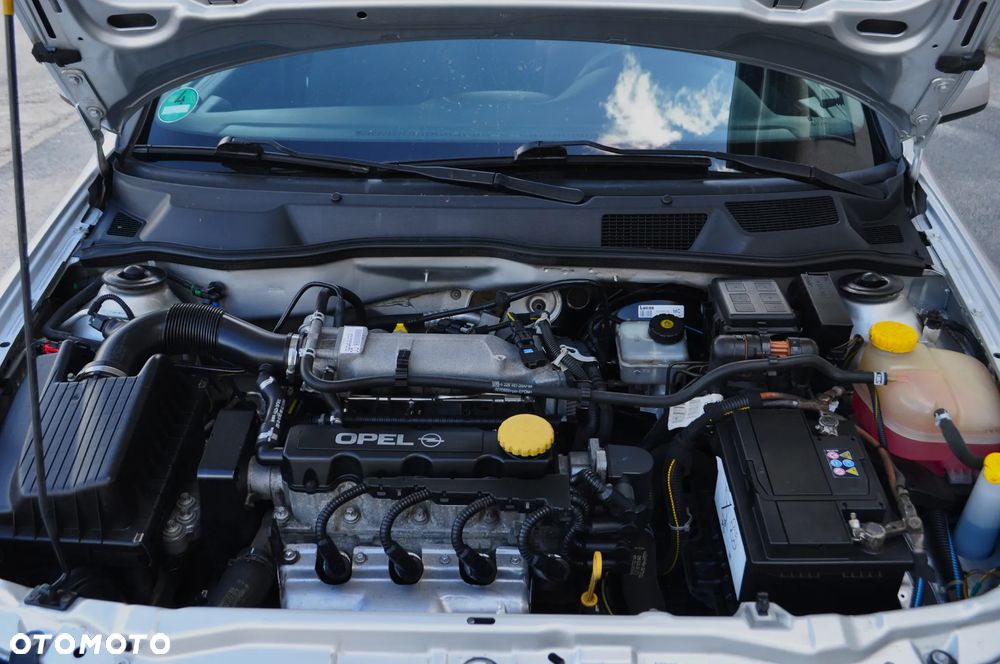 Opel Astra - 25