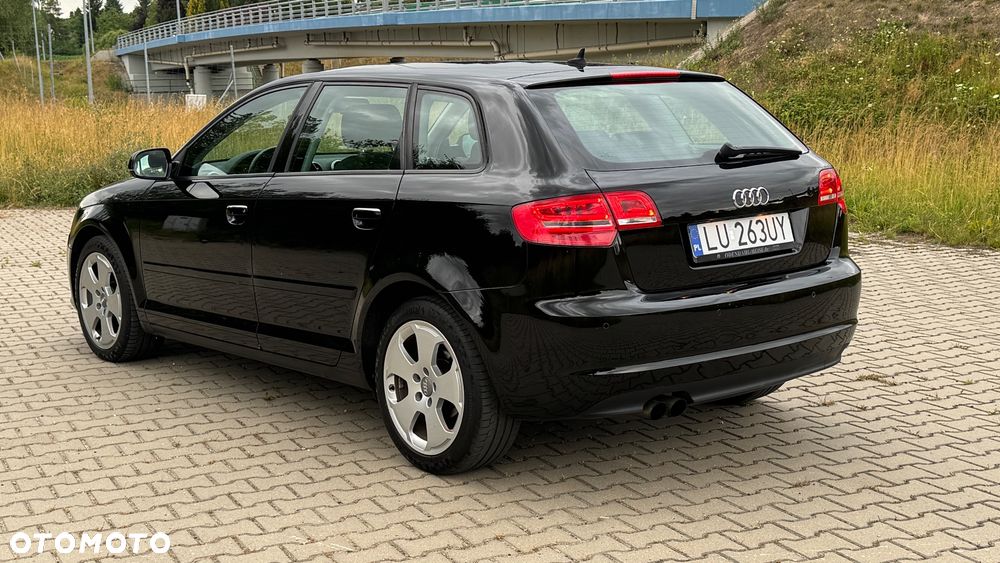 Audi A3 Sportback - 8