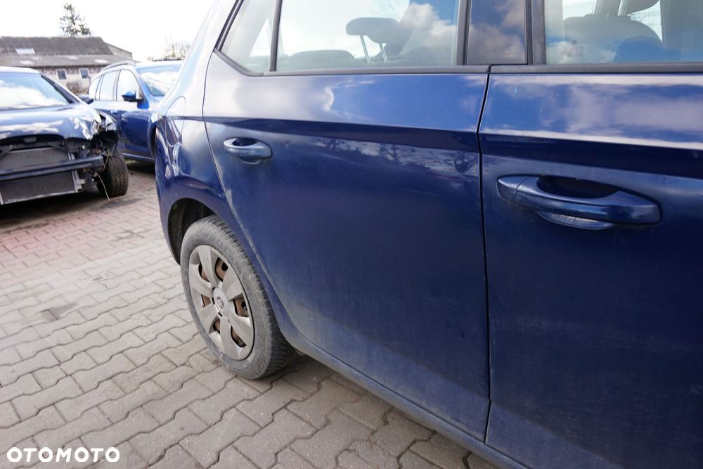DRZWI TYLNE PRAWE FABIA III NJ3 5D HB LF5A  GRANATOWY SKODA 2014-2018 - 4