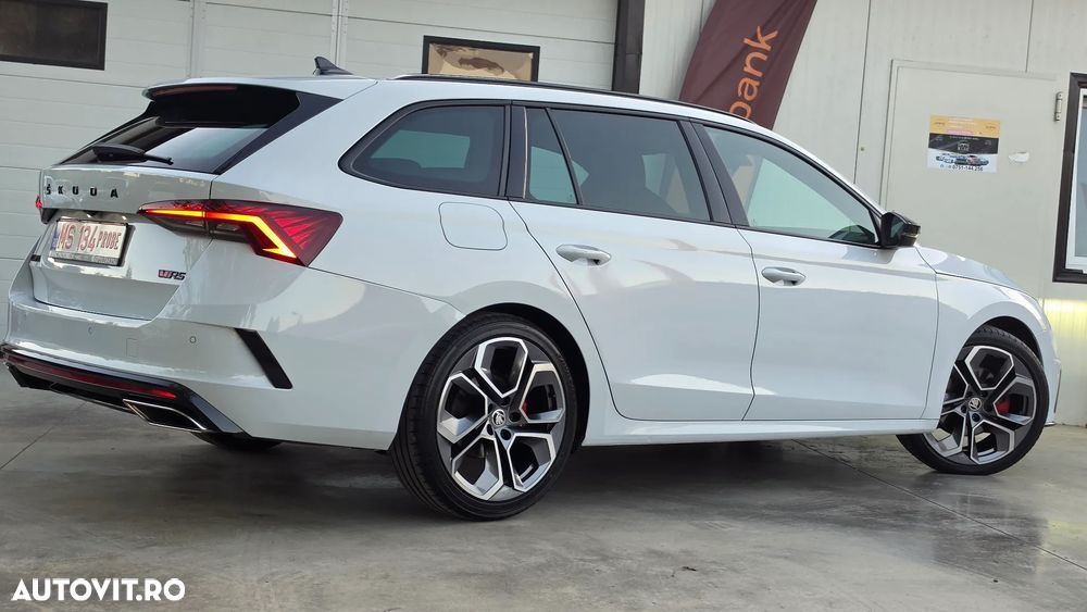 Skoda Octavia 2.0 TDI DSG RS Plus - 4
