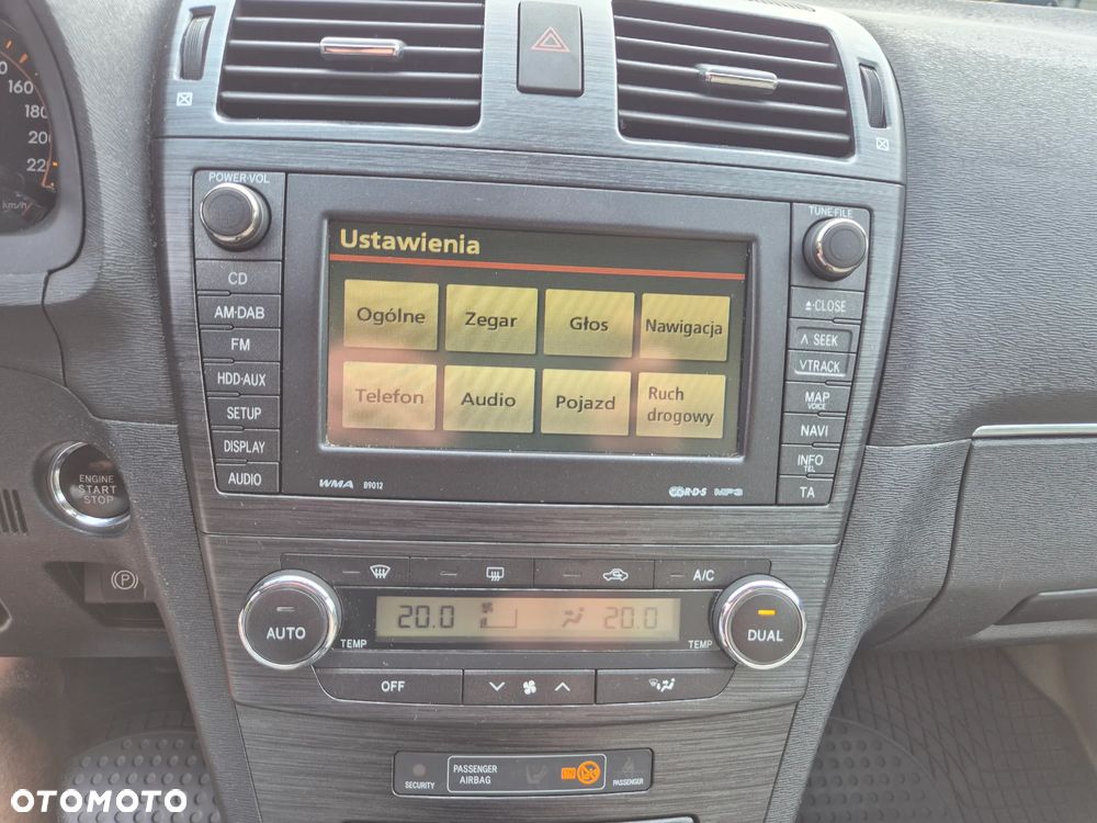Toyota Avensis 2.0 D-4D Sol plus+NAVI - 17