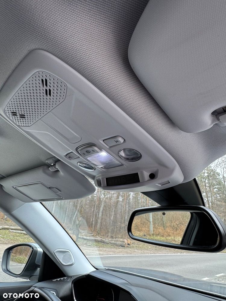 Peugeot 2008 1.2 PureTech Active Pack S&S - 17