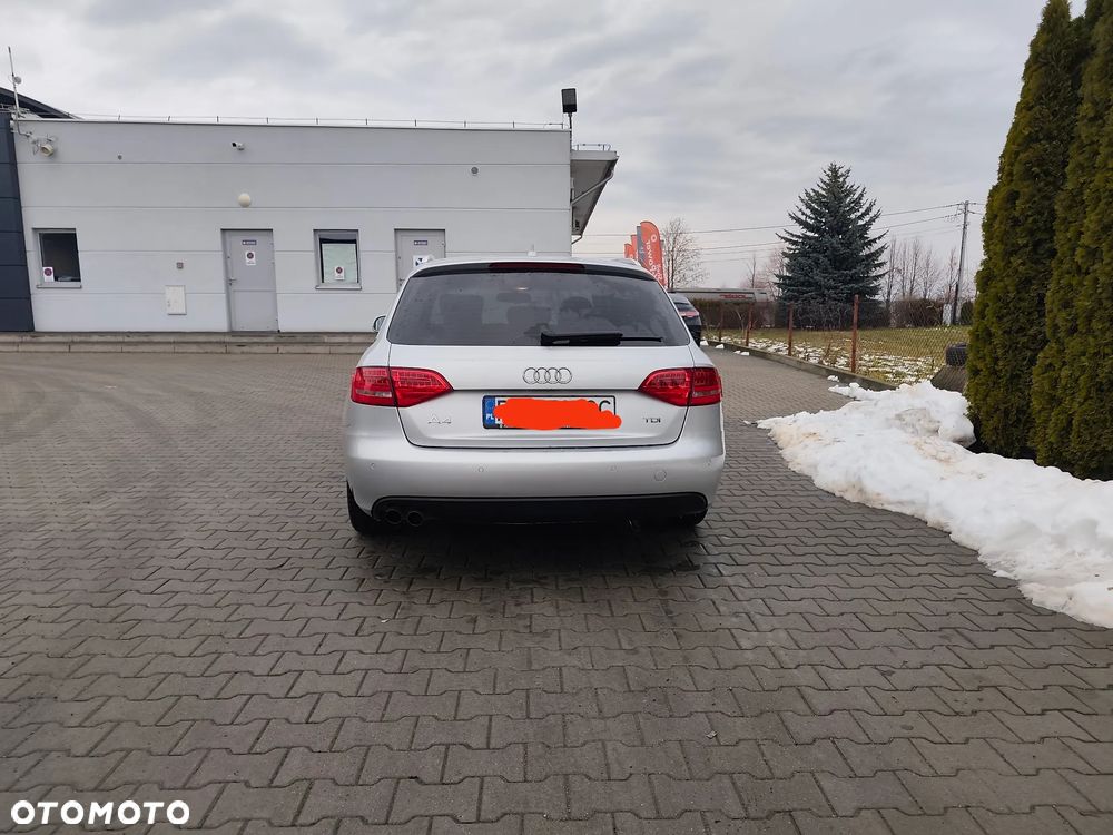 Audi A4 Avant 2.0 TDI DPF Attraction - 9