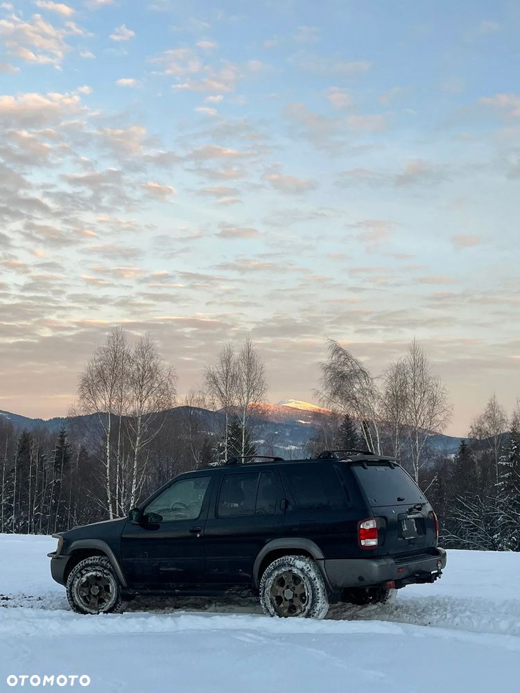 Nissan Pathfinder - 5