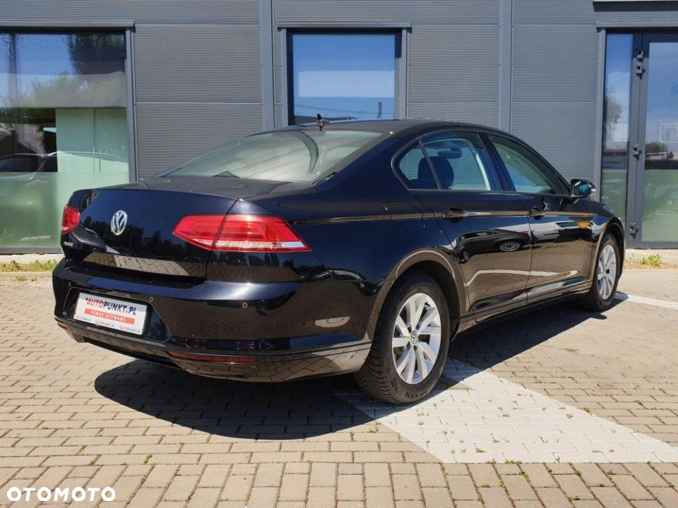 Volkswagen Passat - 5