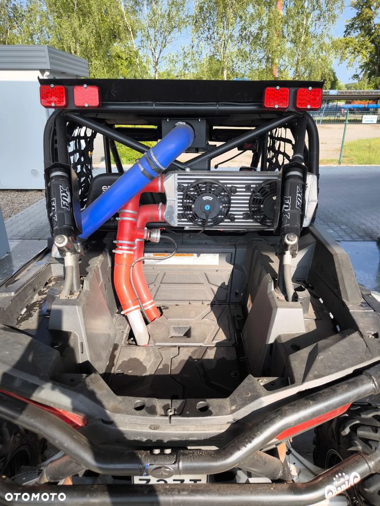 Polaris RZR - 12