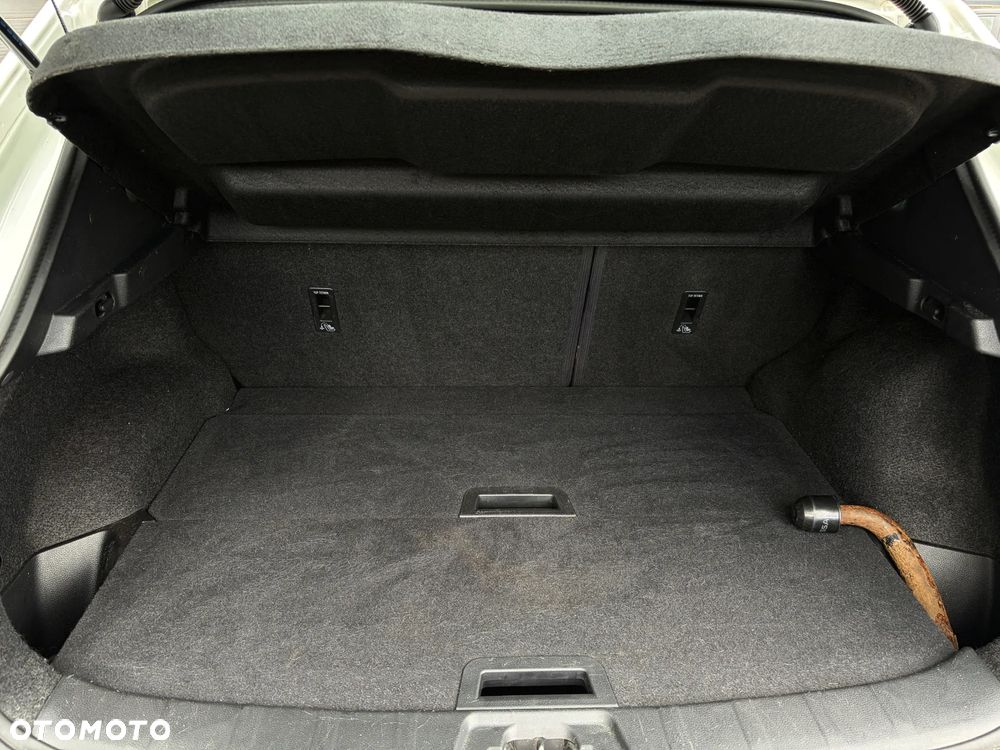 Nissan Qashqai 1.6 DCi N-Connecta - 34