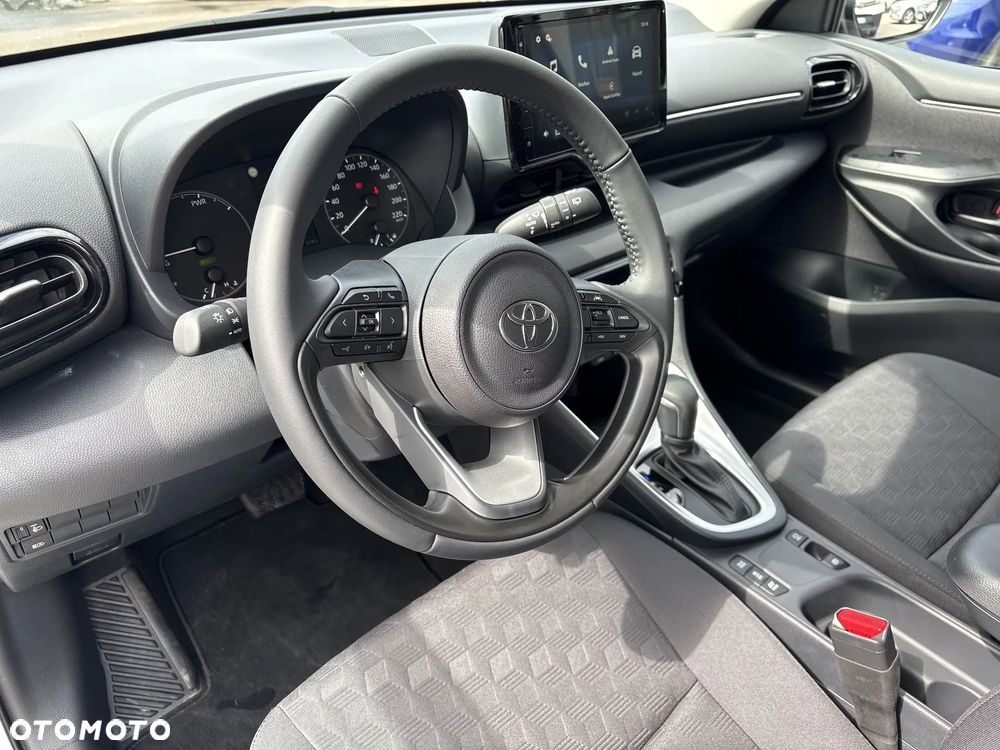 Toyota Yaris - 10