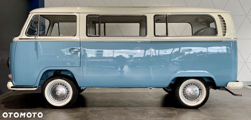 Volkswagen Multivan - 4