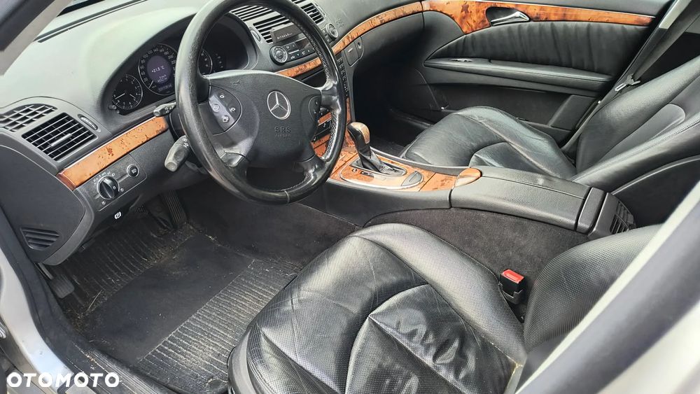 Mercedes-Benz Klasa E 320 Elegance - 6