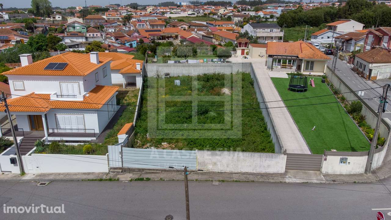 Terreno Urbano com 696 m2 em Esmoriz, Ovar - Grande imagem: 2/15