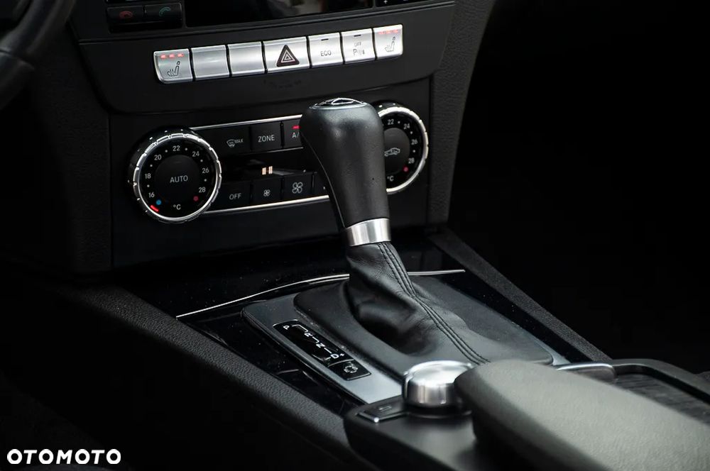 Mercedes-Benz Klasa C 180 Kompressor Automatik Avantgarde - 36