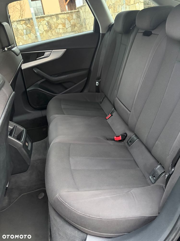 Audi A4 Avant 2.0 TDI S tronic - 29
