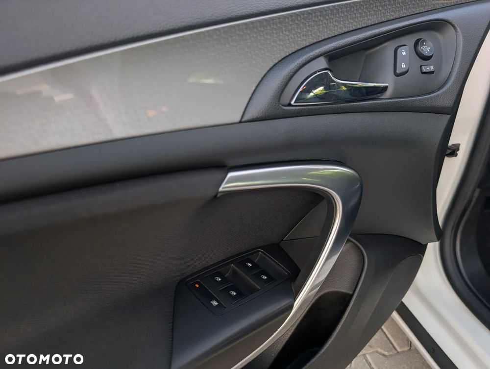 Opel Insignia 2.0 CDTI EcoFLEX S&S - 22
