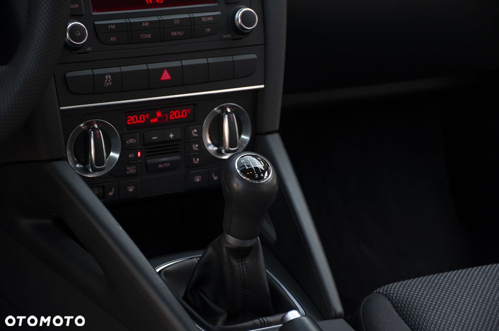 Audi A3 Sportback 1.6 Attraction - 35