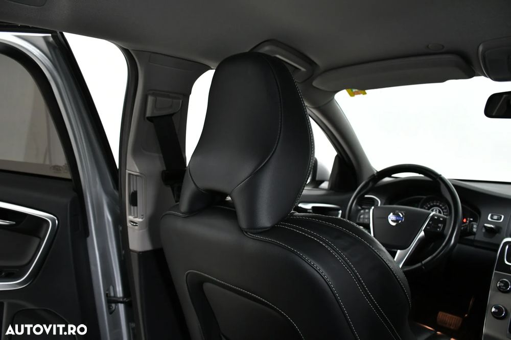 Volvo V60 D2 Start-Stop Momentum - 13