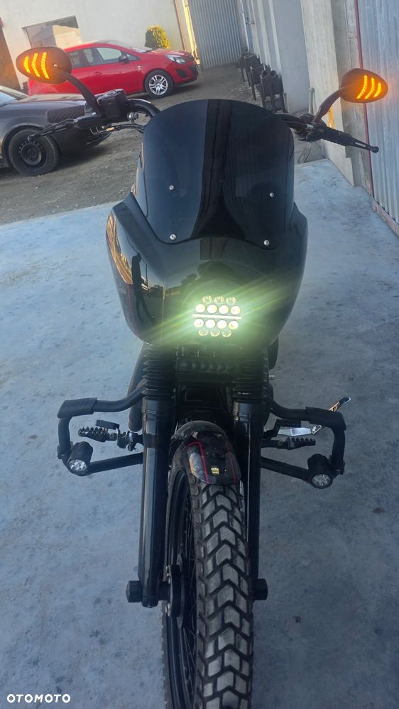 Harley-Davidson Dyna Street Bob - 5