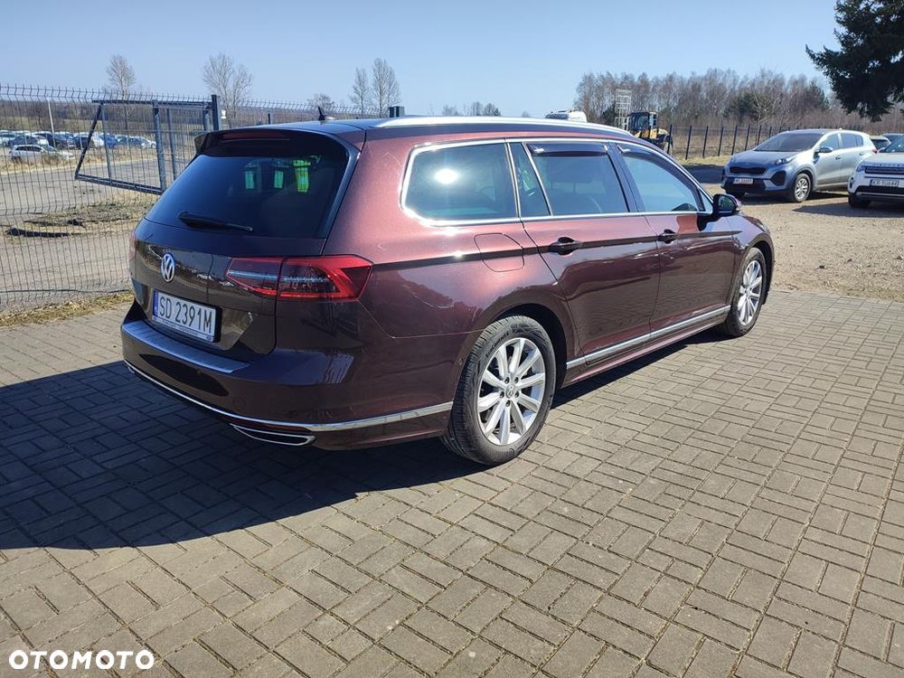 Volkswagen Passat 2.0 TDI SCR 4Motion DDG Highline - 6