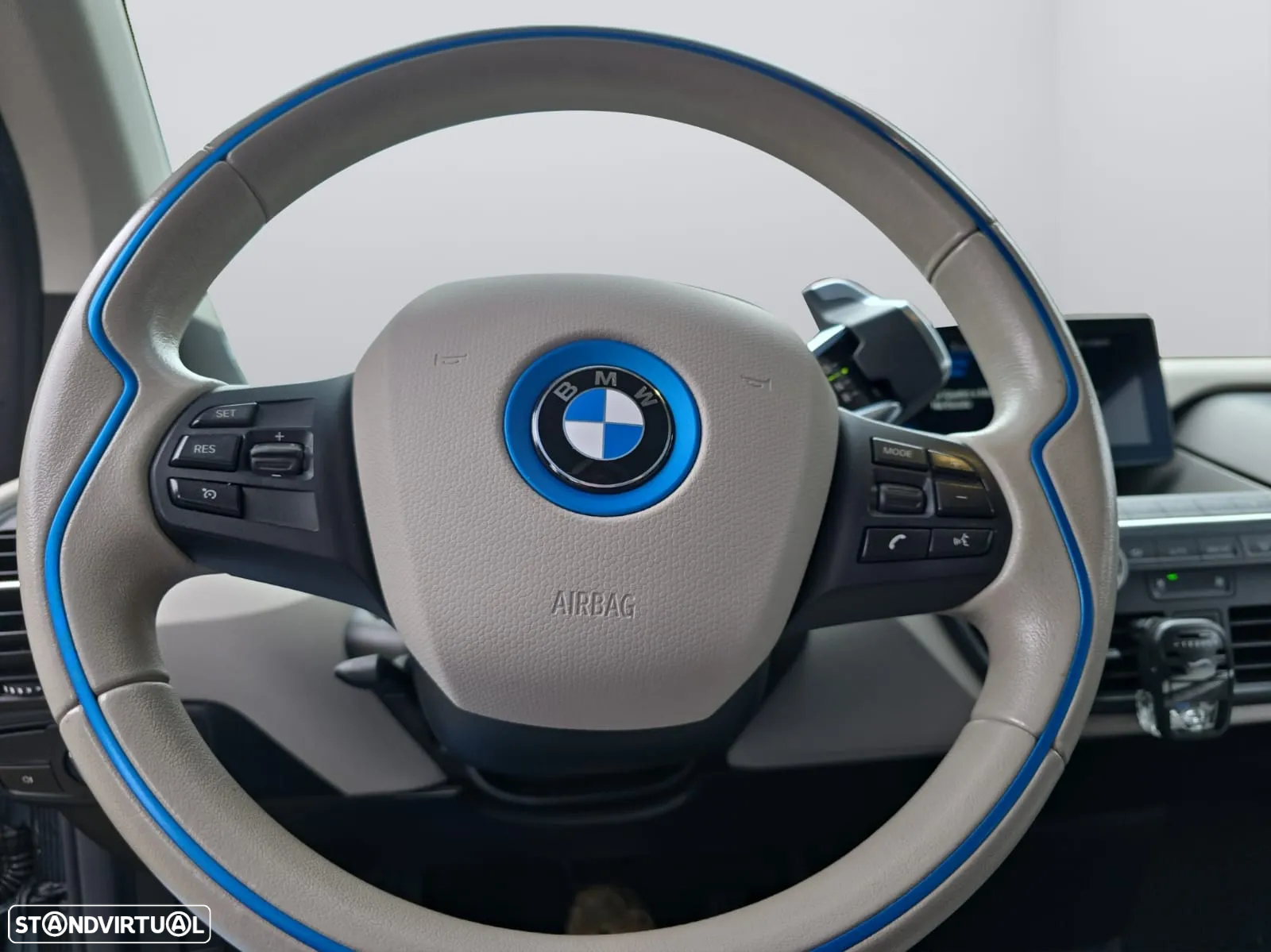 BMW i3 (60 Ah) - 11