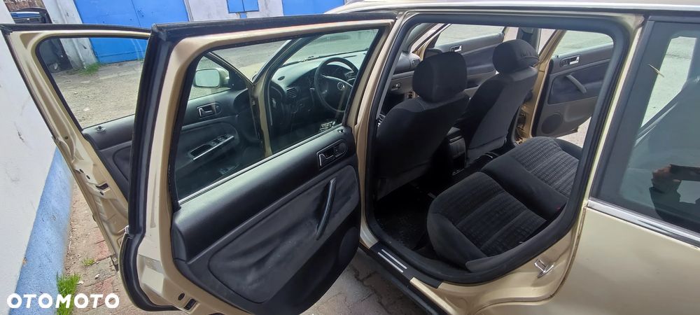 Volkswagen Passat - 7