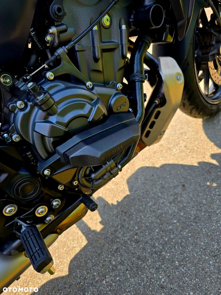 Yamaha MT - 22