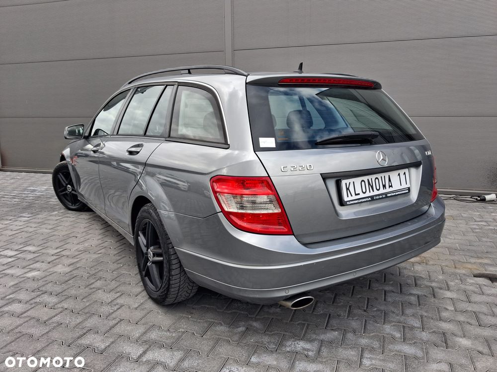 Mercedes-Benz Klasa C 220 CDI DPF (BlueEFFICIENCY) Elegance - 10