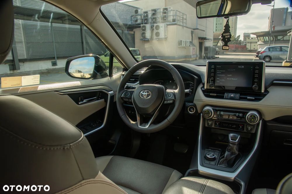 Toyota RAV4 - 26