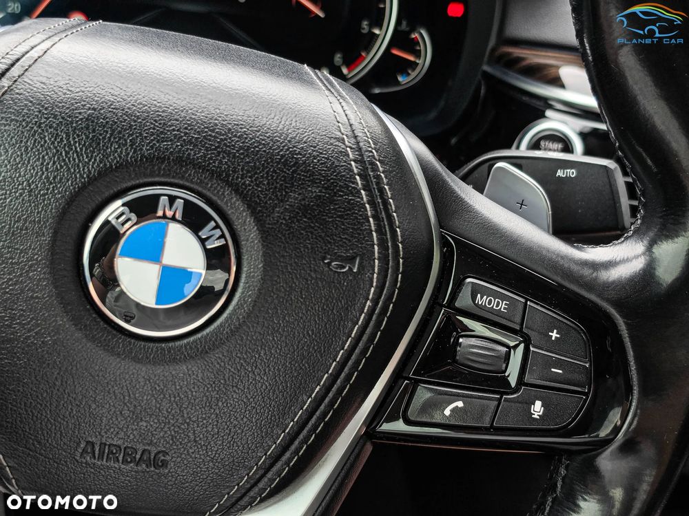 BMW Seria 5 520d xDrive Sport Line - 25