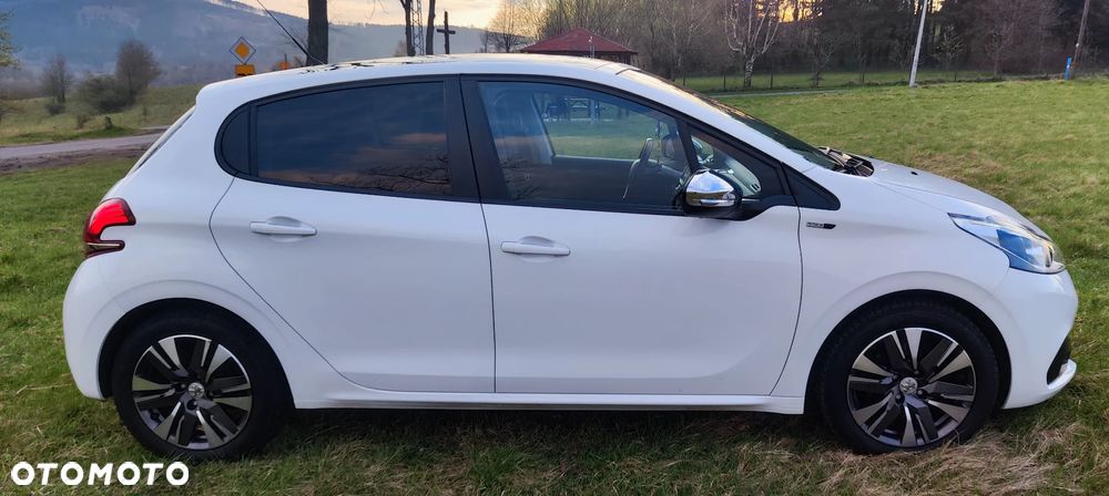 Peugeot 208 82 VTI Style - 2