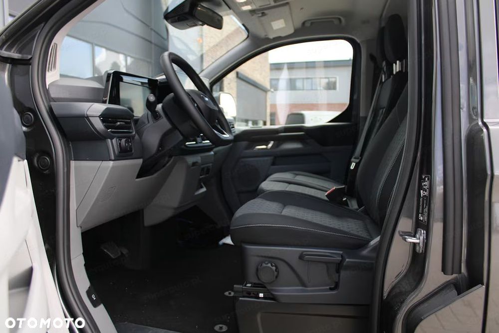 Ford Transit Custom - 8