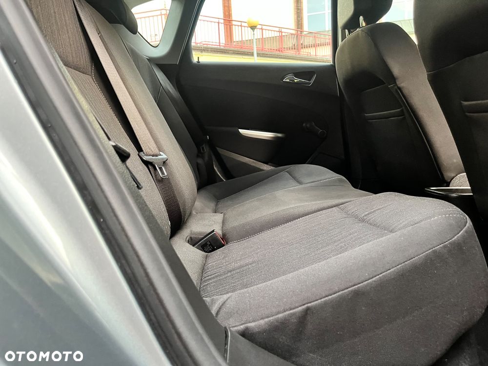 Opel Astra 1.6 Design Edition - 19