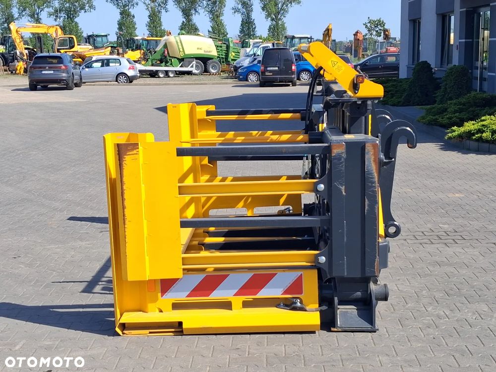 JCB Widły do podgarniana kiszonki, obornika - 2