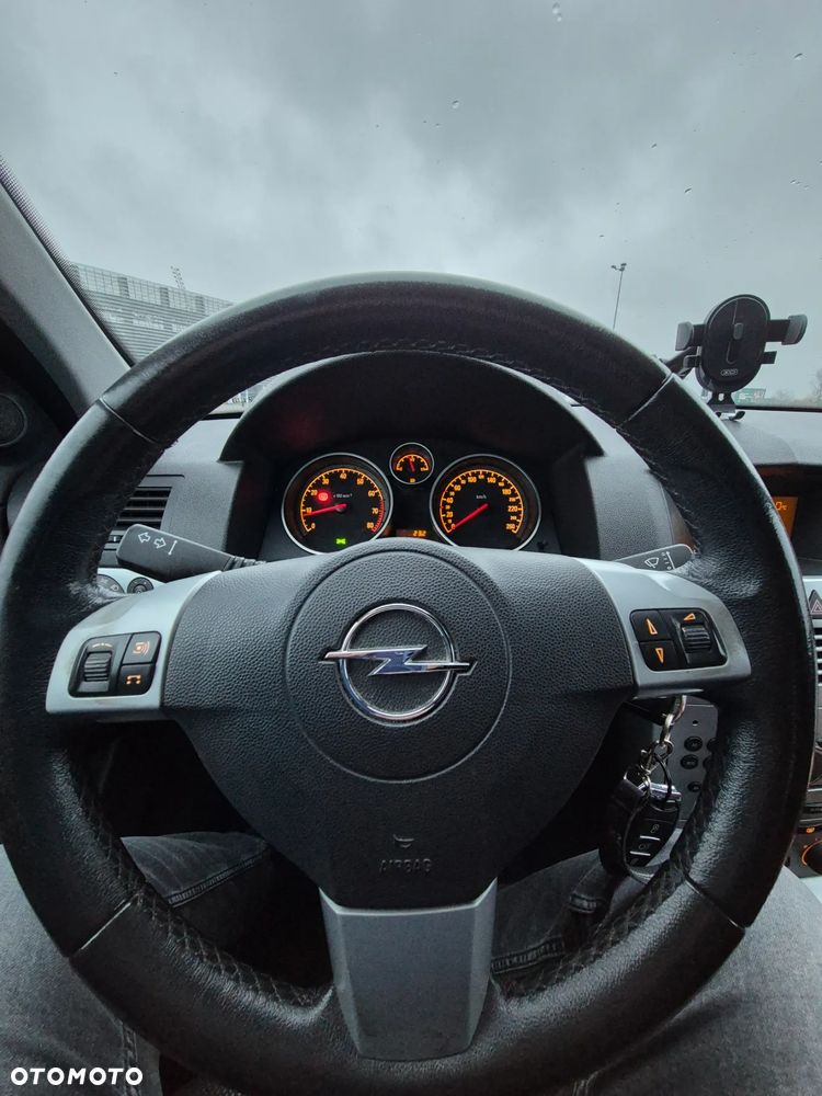 Opel Astra 1.6 Easytronic Edition 111 Jahre - 13