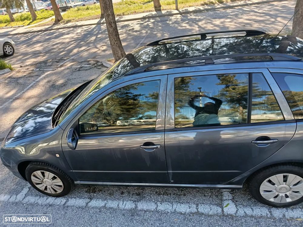 Skoda Fabia Break 1.2 Active - 5