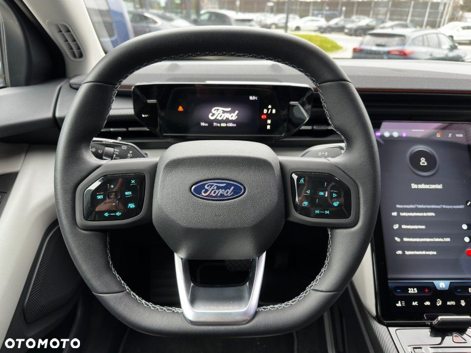Ford Explorer - 13