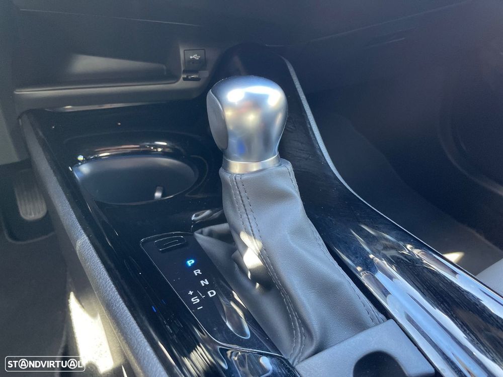 Toyota C-HR 2.0 Hybrid Exclusive+P.Luxury - 28