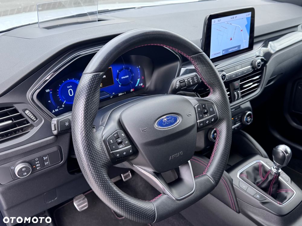 Ford Kuga 2.0 EcoBlue Hybrid ST-LINE - 26