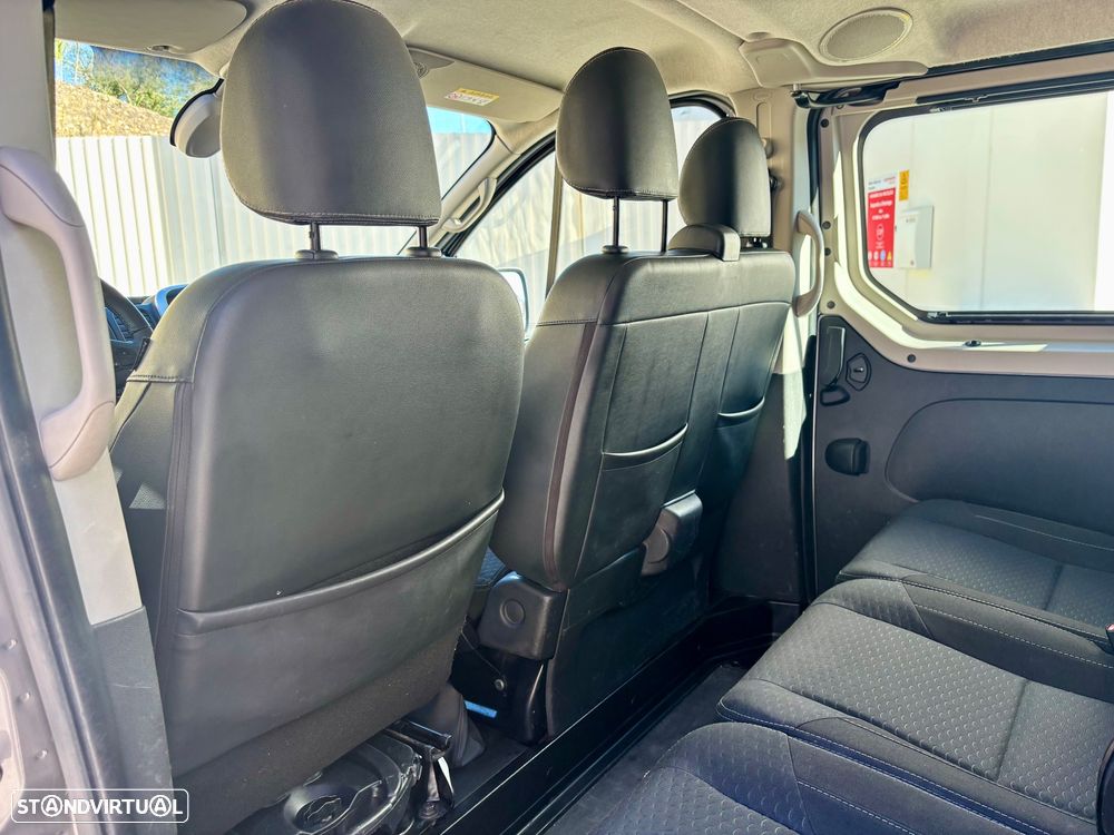 Opel Vivaro 1.6 Biturbo cabine dupla versão longa - 28
