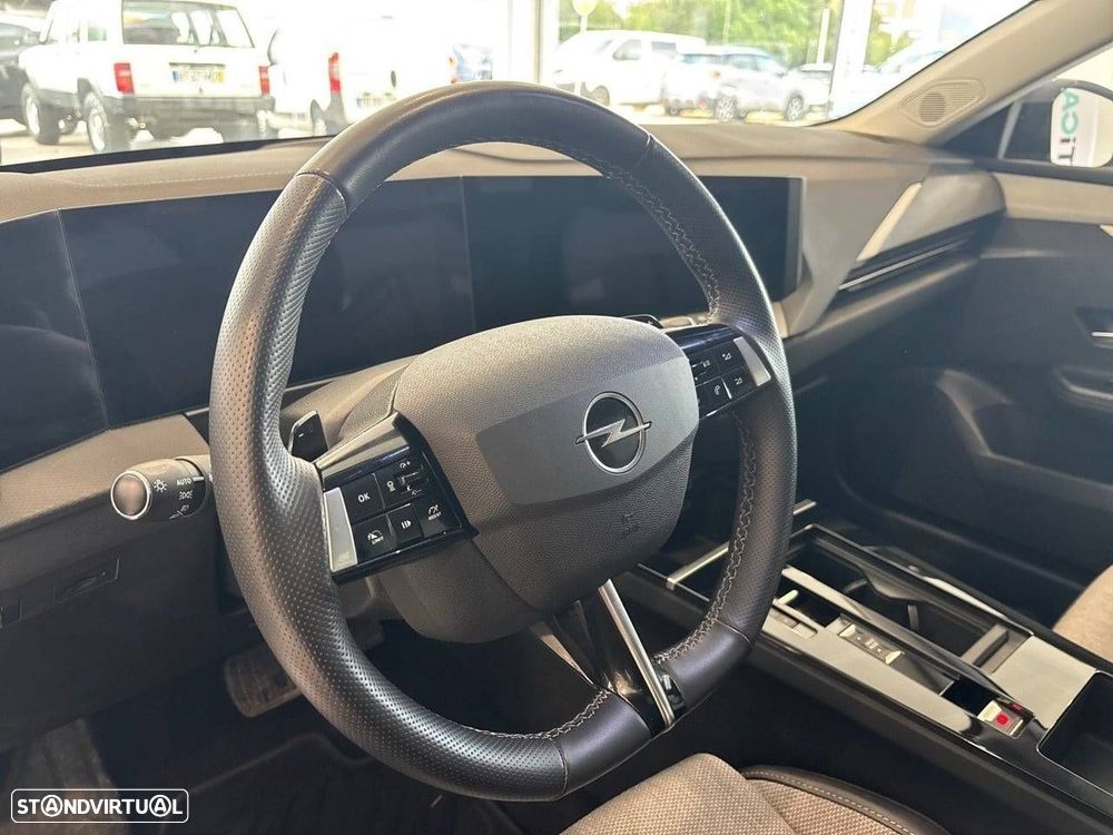 Opel Astra 1.5 D Elegance Aut. - 12