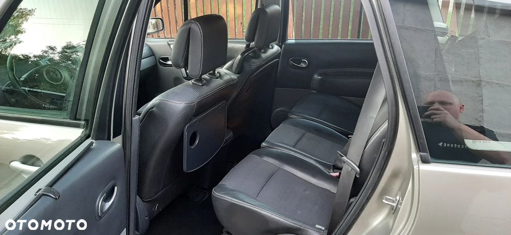 Renault Grand Scenic 1.9 dCi FAP Exception - 11