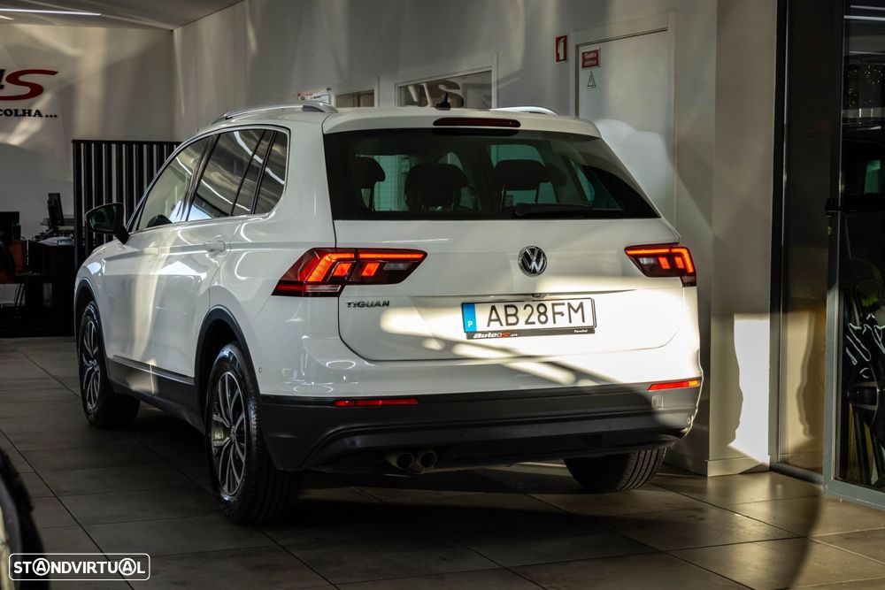 VW Tiguan 2.0 TDI Confortline - 6