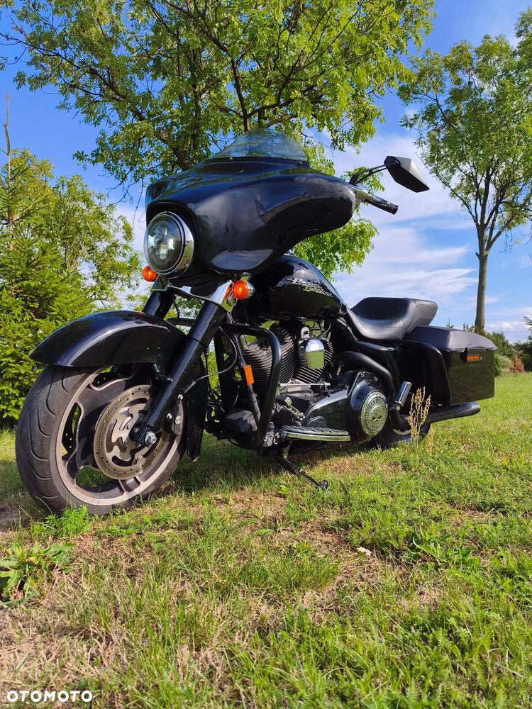 Harley-Davidson Touring Street Glide - 4