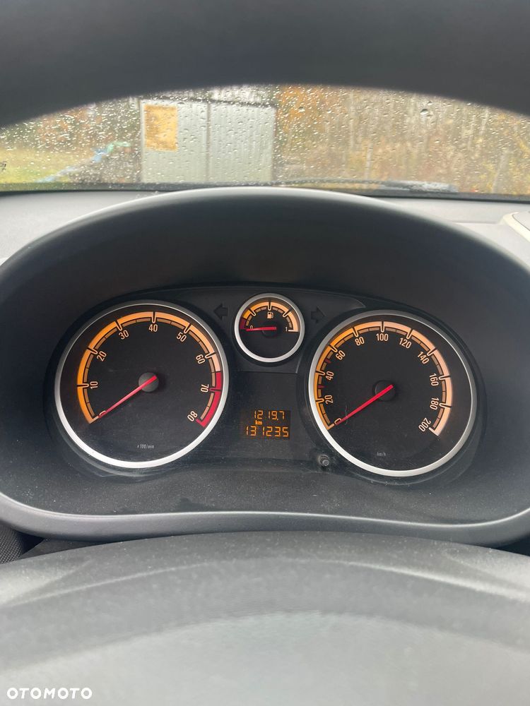 Opel Corsa - 11