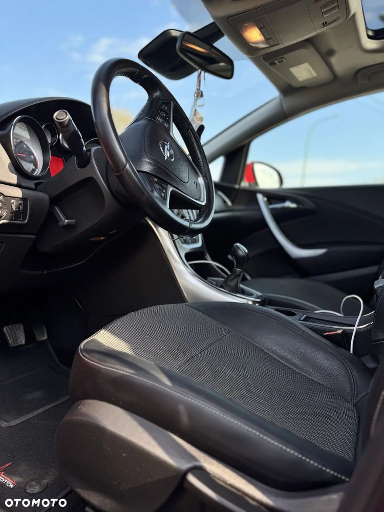 Opel Astra 1.7 CDTI Cosmo - 16