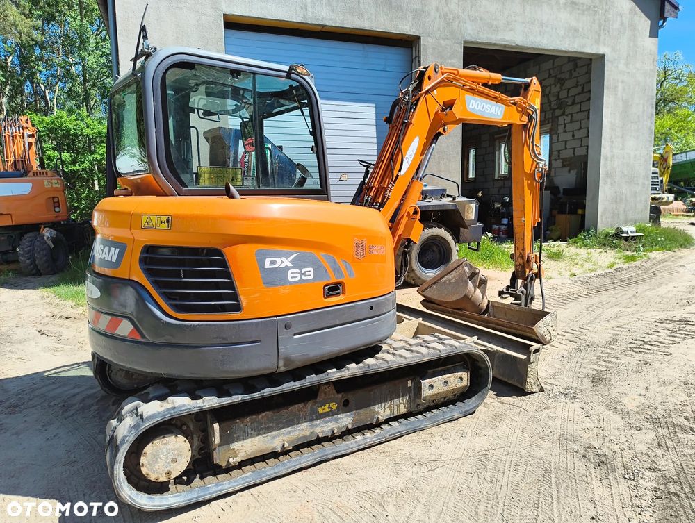 Doosan DX 63 - 2