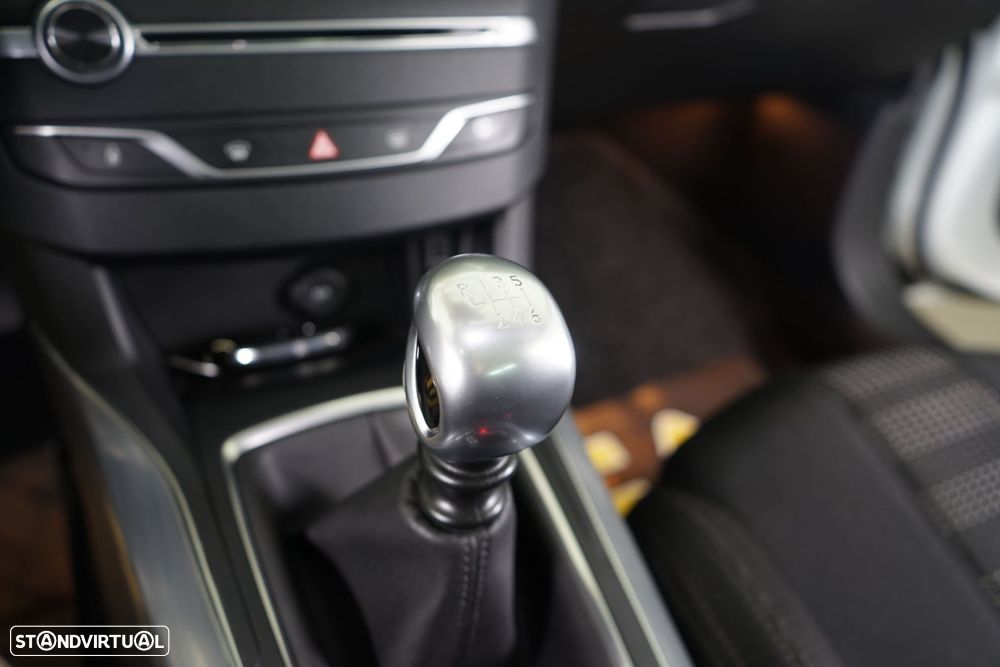 Peugeot 308 SW 1.6 e-HDi Allure - 26