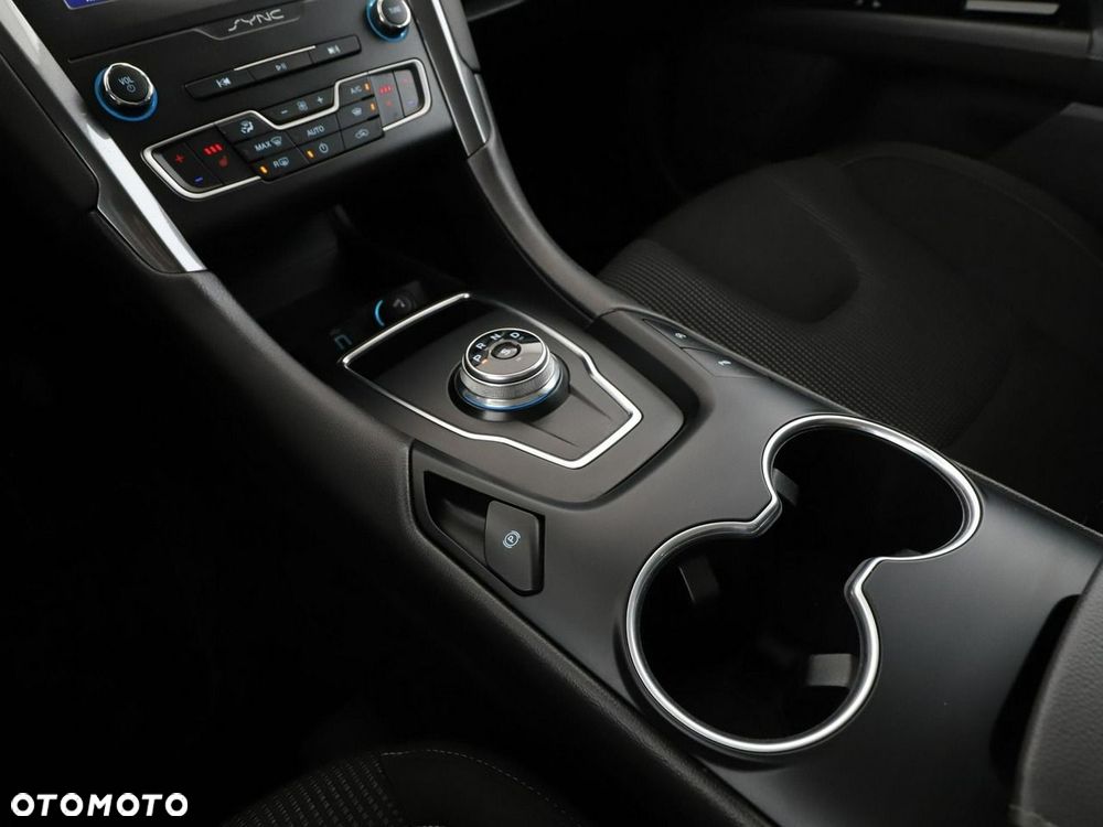 Ford Mondeo 2.0 EcoBlue Titanium - 30