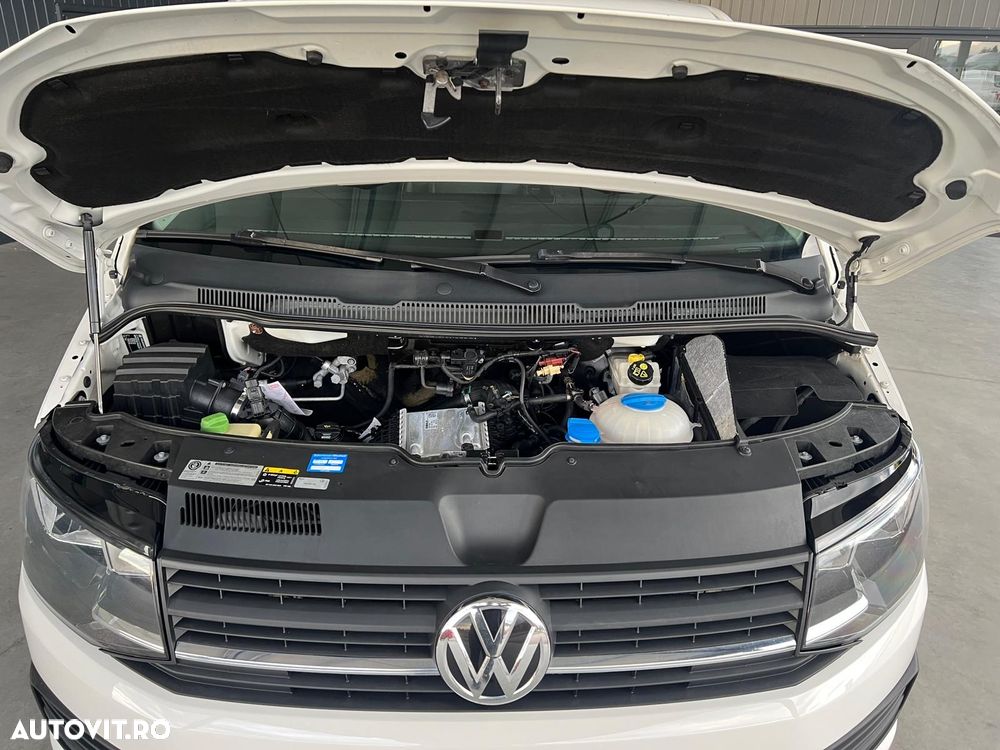 Volkswagen Transporter 2.0 TDI 110 kW KR Comfortline DSG 4M - 24