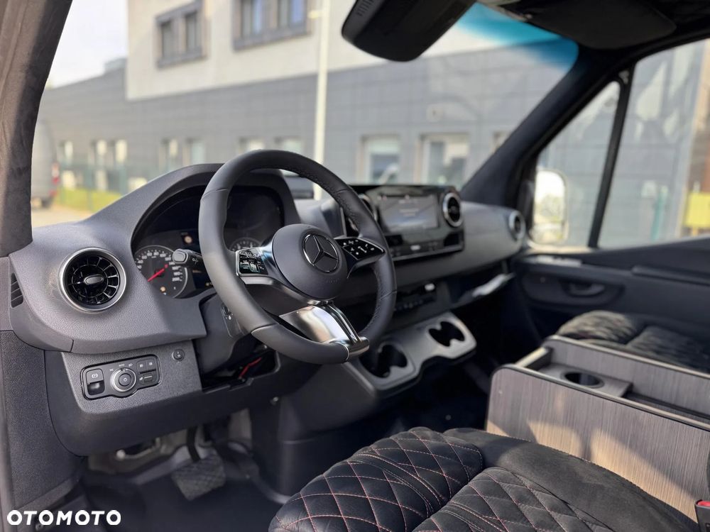 Mercedes-Benz Sprinter - 9